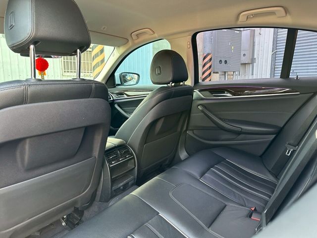BMW寶馬 520I  第19張相片