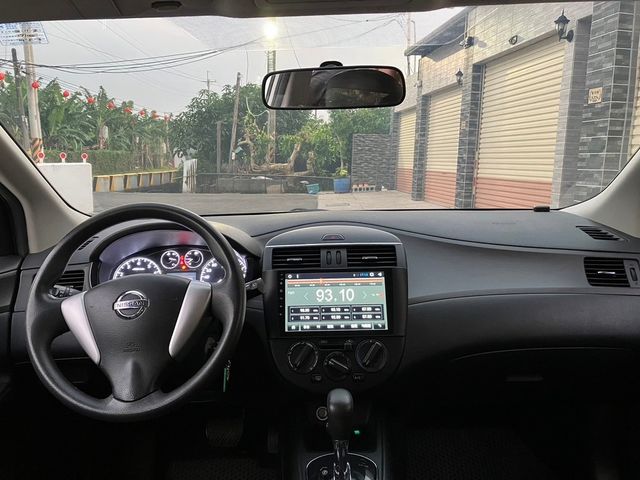NISSAN日產 TIIDA  第4張相片