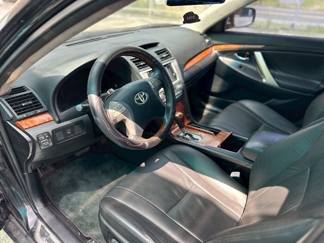 TOYOTA豐田 CAMRY  第3張相片