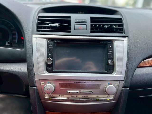 TOYOTA豐田 CAMRY  第10張相片