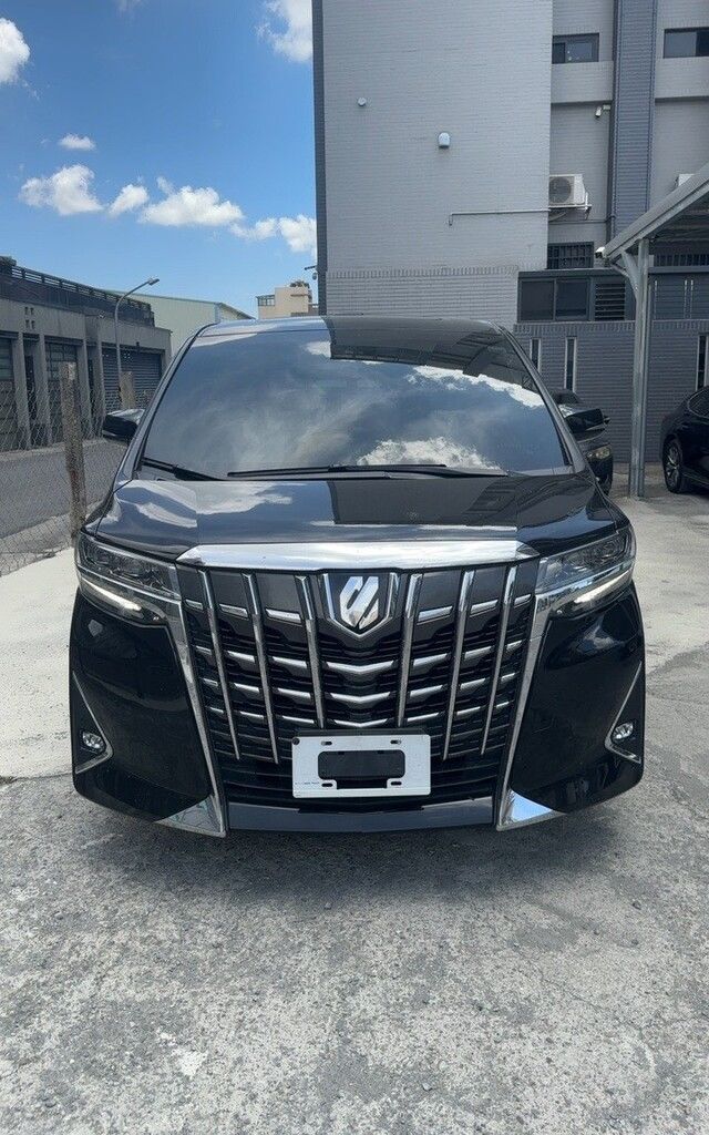 TOYOTA豐田 ALPHARD  第2張相片