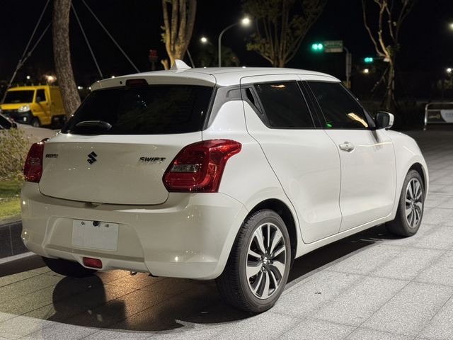 SUZUKI鈴木 SWIFT  第3張相片