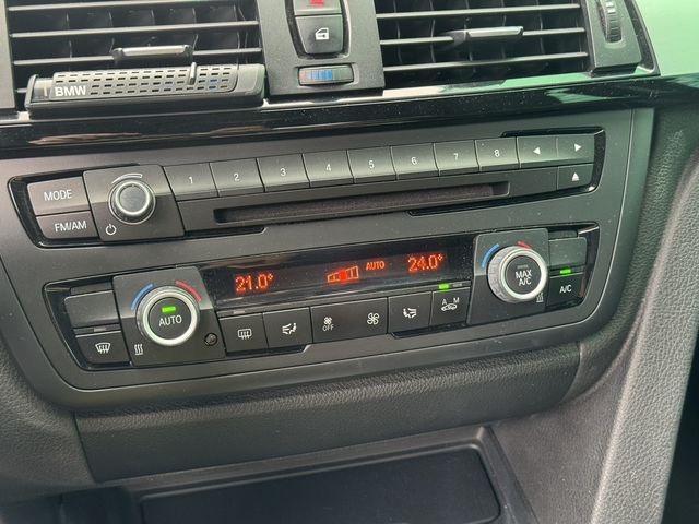 BMW寶馬 320I SEDAN ZA  第11張相片