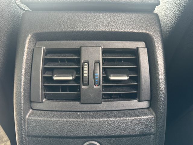 BMW寶馬 320I SEDAN ZA  第14張相片