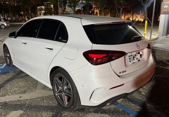 M-BENZ賓士 A180  第2張相片
