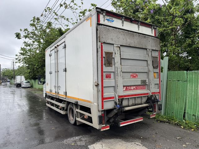 MITSUBISHI三菱 FUSO 8.5頓  第4張相片