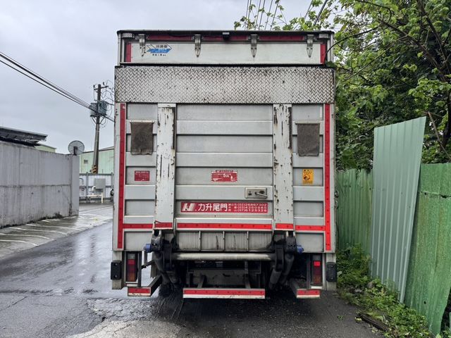 MITSUBISHI三菱 FUSO 8.5頓  第5張相片