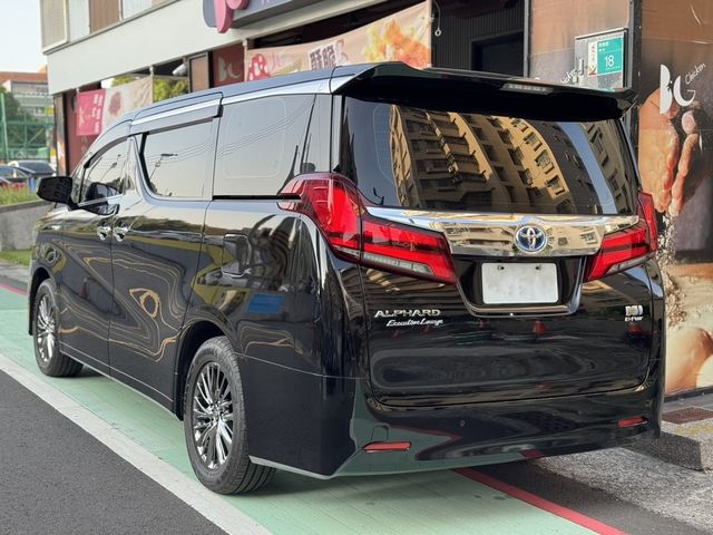 TOYOTA豐田 ALPHARD  第4張相片