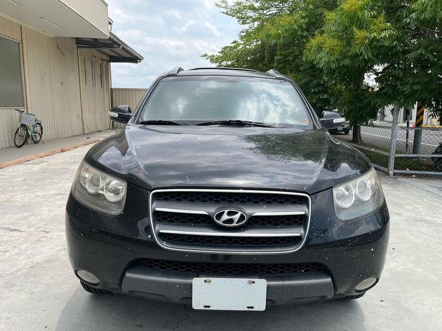 HYUNDAI現代 SANTA FE  第2張相片