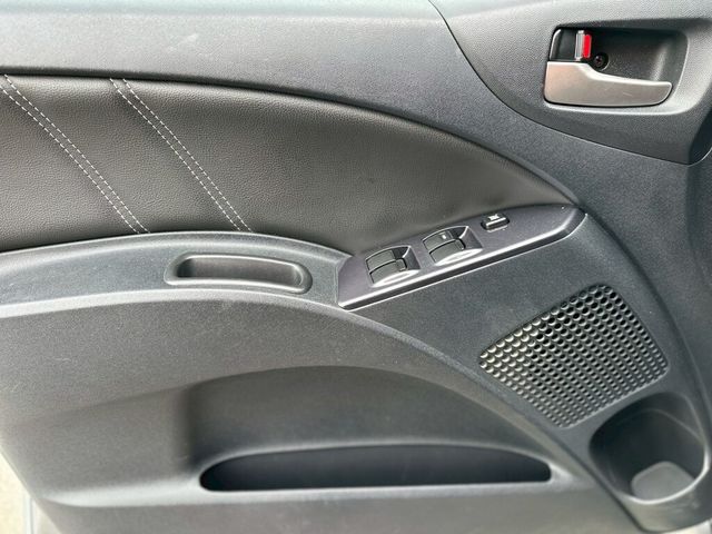 MITSUBISHI三菱 COLT PLUS  第12張相片