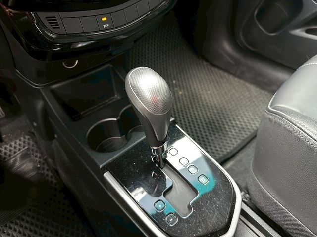 MITSUBISHI三菱 COLT PLUS  第18張相片