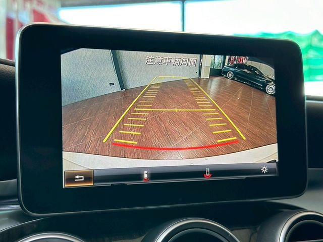 M-BENZ賓士 C300  第13張相片