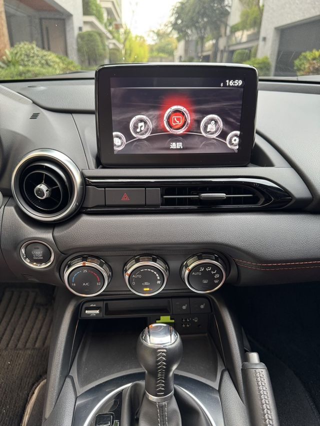 MAZDA馬自達 MX-5  第14張相片