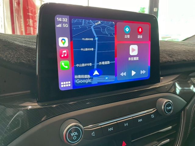 FORD福特 KUGA  第15張相片