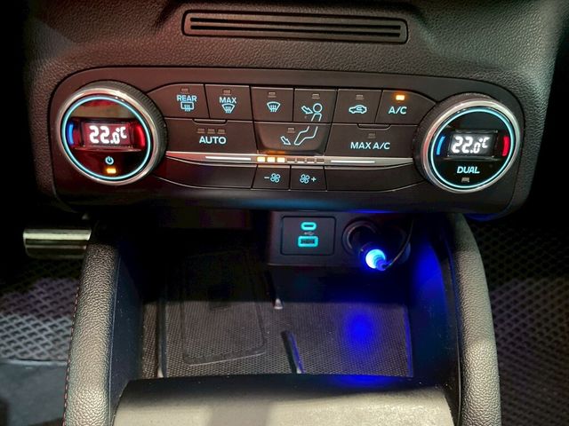 FORD福特 KUGA  第16張相片