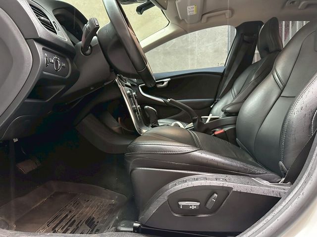 VOLVO富豪 V40  第6張相片