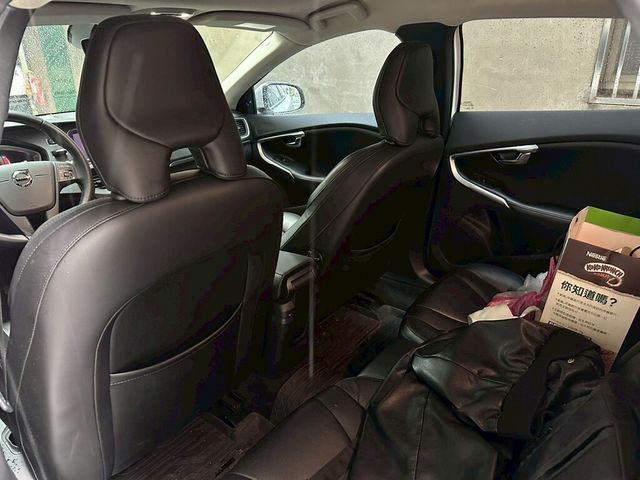VOLVO富豪 V40  第17張相片