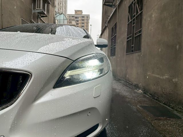 VOLVO富豪 V40  第18張相片