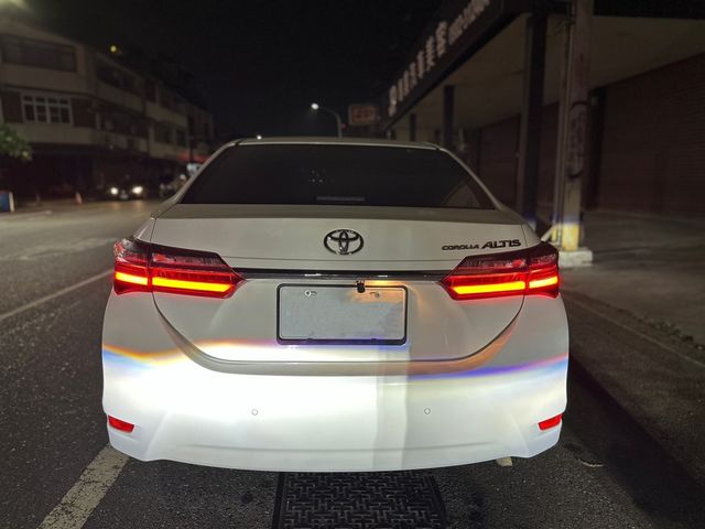 TOYOTA豐田 ALTIS  第4張相片