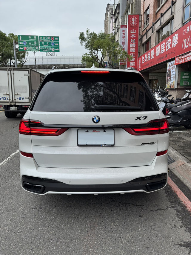 BMW寶馬 X7 XDRIVE50I  第5張相片