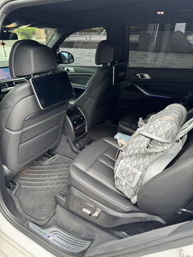 BMW寶馬 X7 XDRIVE50I  第16張相片