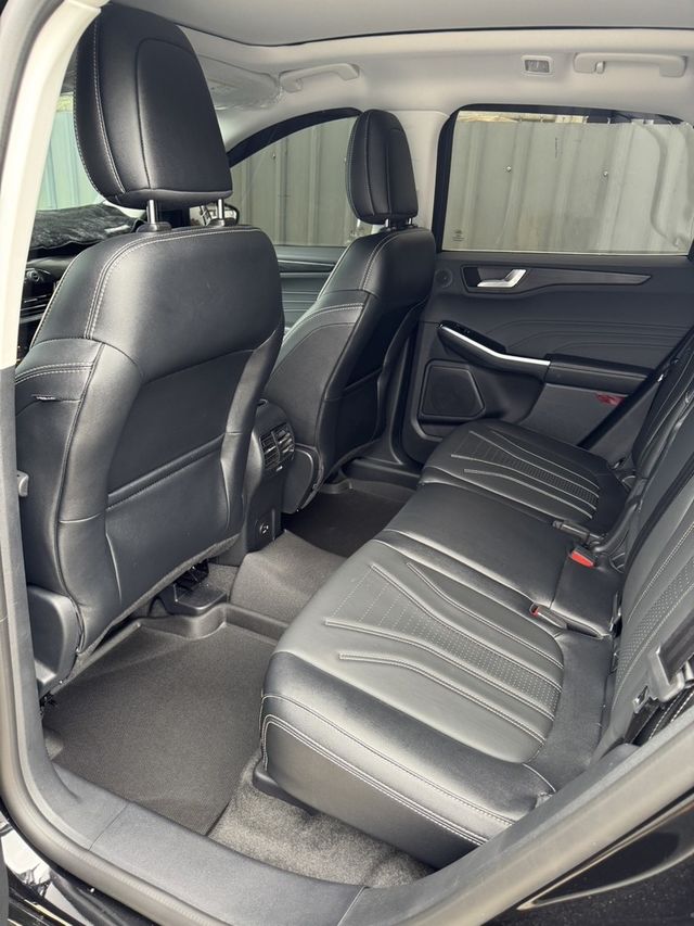 FORD福特 KUGA  第12張相片