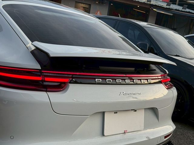 PORSCHE保時捷 PANAMERA  第9張相片