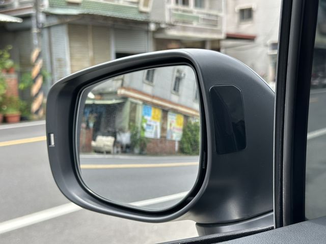 SUBARU速霸陸 IMPREZA  第4張相片