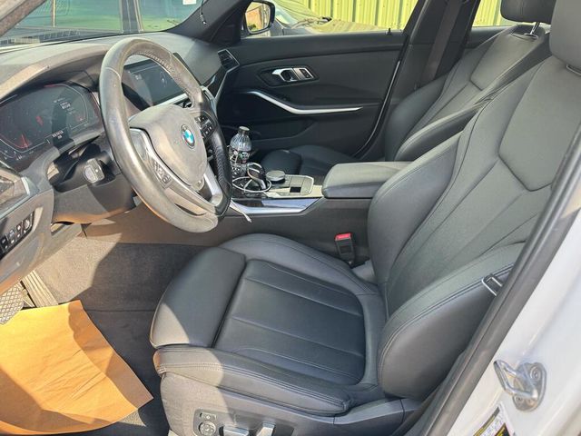 BMW寶馬 330I  第8張相片