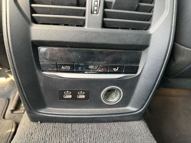 BMW寶馬 330I  第15張相片
