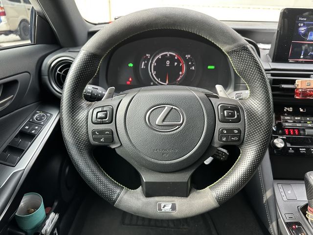 LEXUS凌志 IS 300H  第9張相片