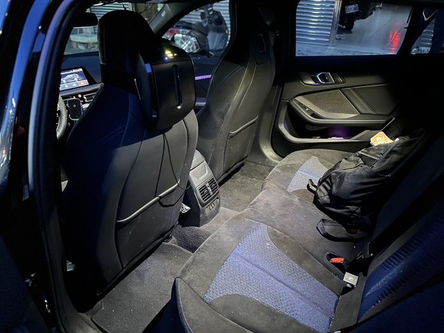 BMW寶馬 118I  第16張相片