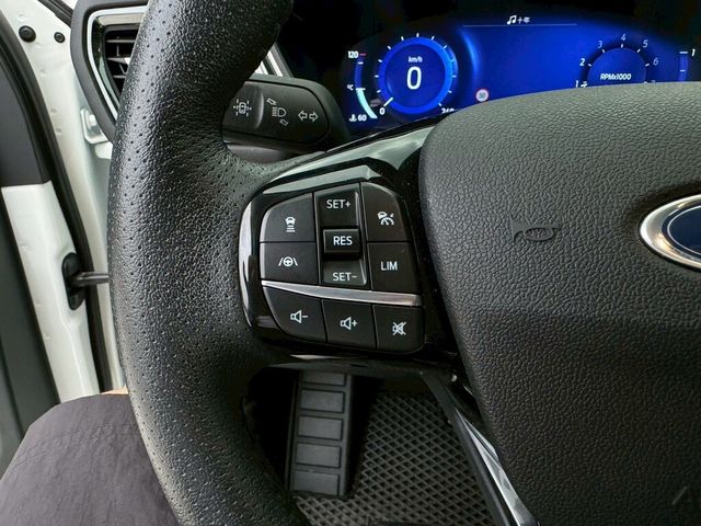 FORD福特 KUGA  第12張相片