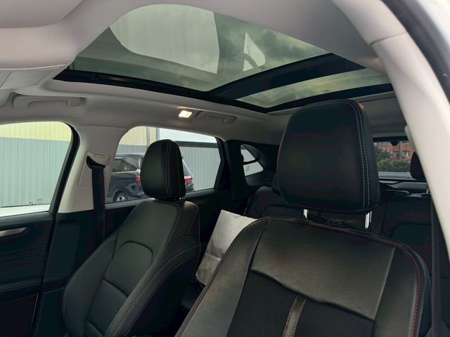 FORD福特 KUGA  第18張相片