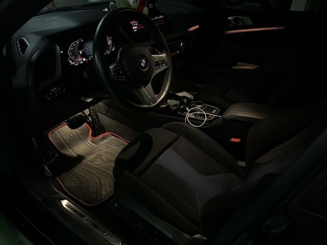 BMW寶馬 218I M SPORT  第7張相片