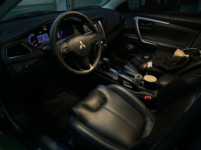 MITSUBISHI三菱 GRAND LANCER  第7張相片