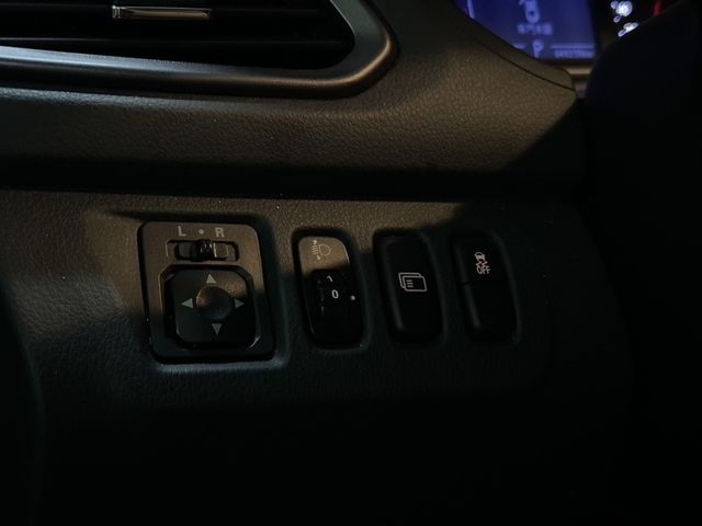 MITSUBISHI三菱 GRAND LANCER  第14張相片