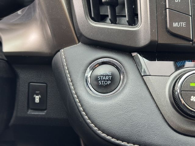TOYOTA豐田 RAV4  第11張相片