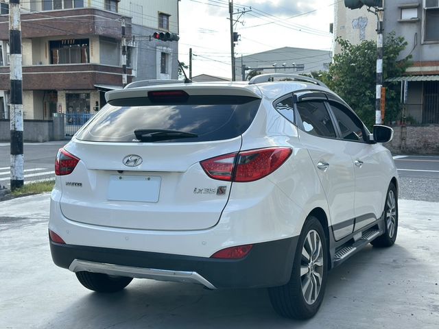 HYUNDAI現代 IX35  第3張相片