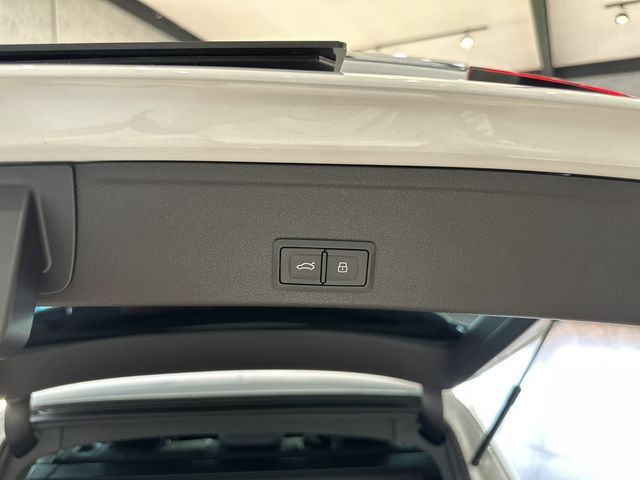 AUDI奧迪 A4 AVANT  第3張相片