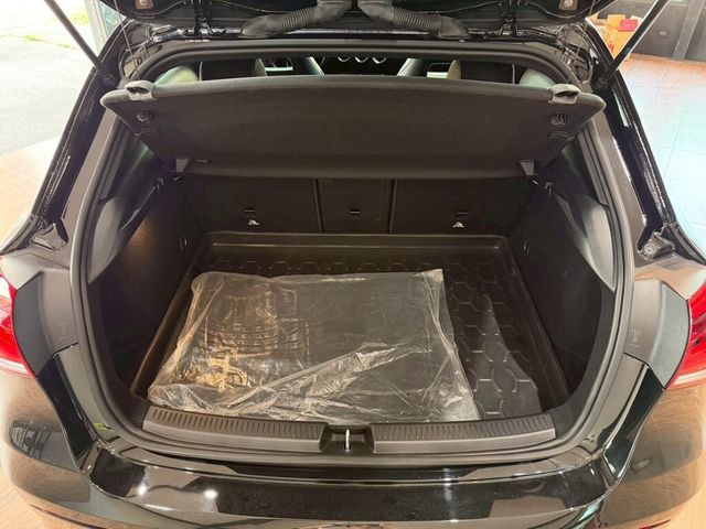 M-BENZ賓士 A180  第3張相片