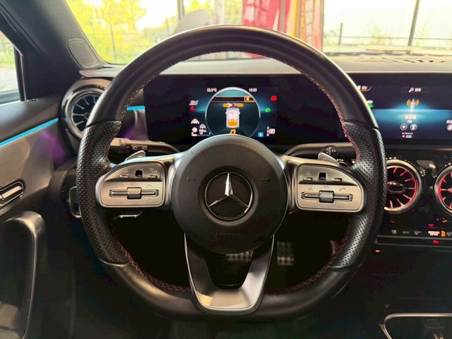 M-BENZ賓士 A180  第7張相片