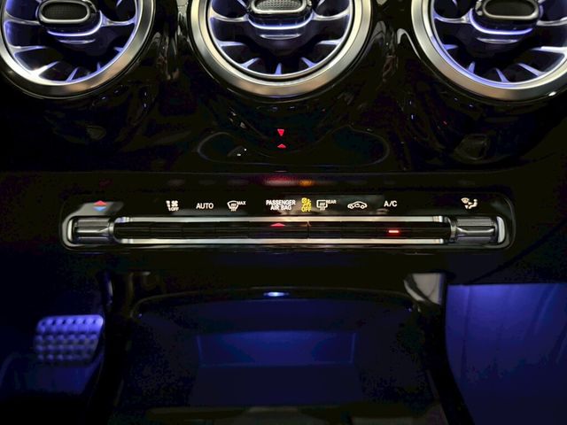 M-BENZ賓士 A180  第17張相片