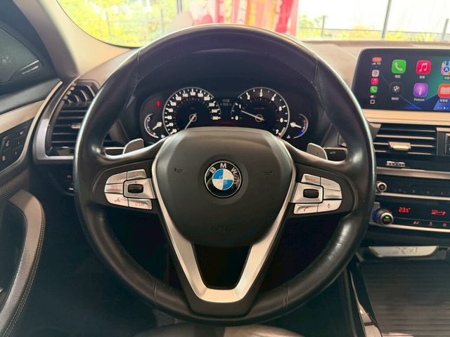 BMW寶馬 X4 XDRIVE20I  第8張相片