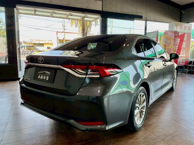 TOYOTA豐田 ALTIS  第4張相片