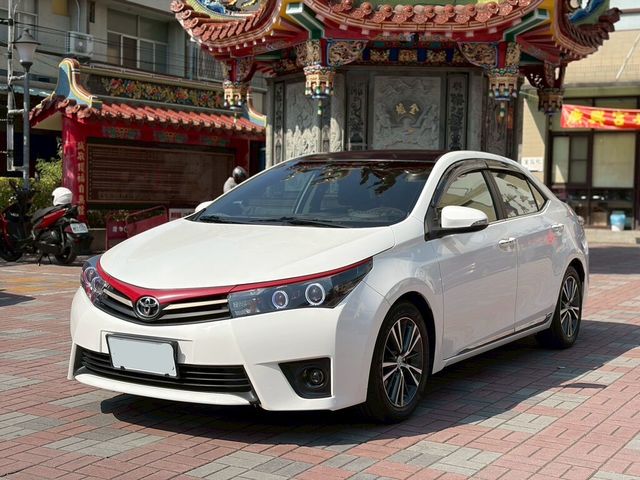 TOYOTA豐田 ALTIS  第1張相片