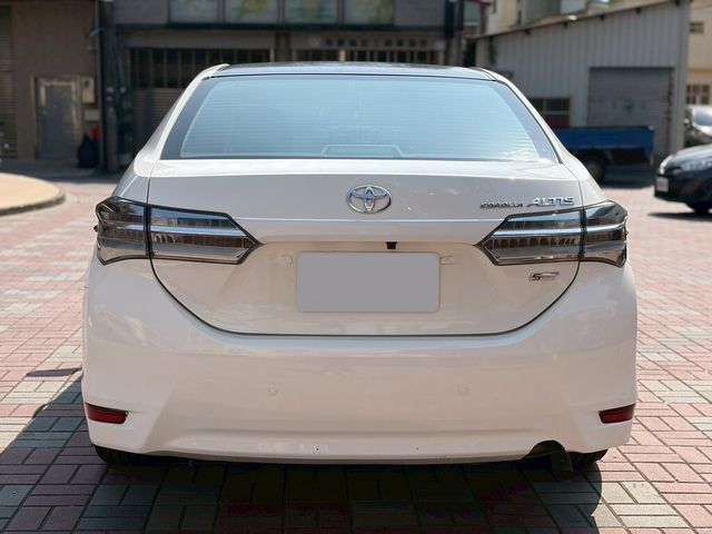 TOYOTA豐田 ALTIS  第5張相片