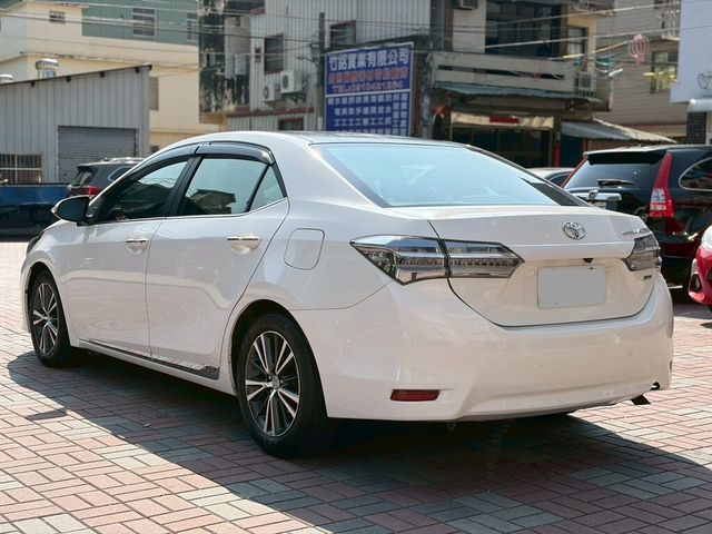 TOYOTA豐田 ALTIS  第6張相片