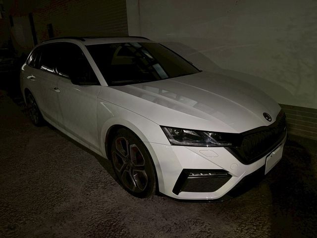 SKODA司科達 OCTAVIA COMBI  第1張相片