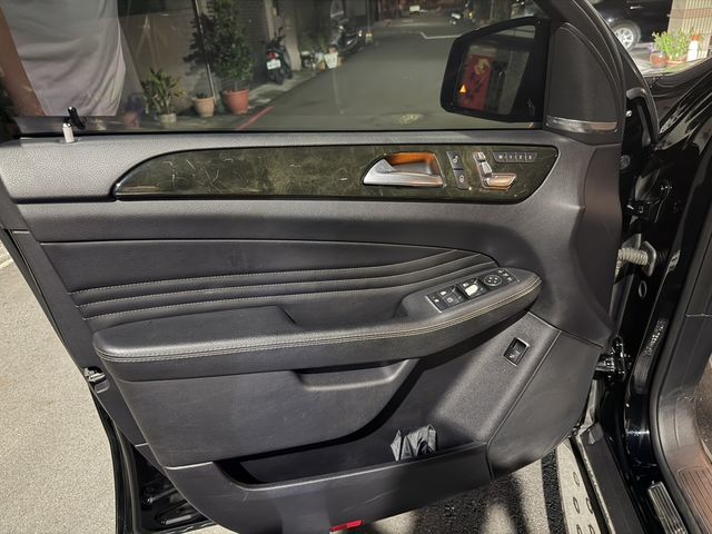 M-BENZ賓士 GLE450  第5張相片